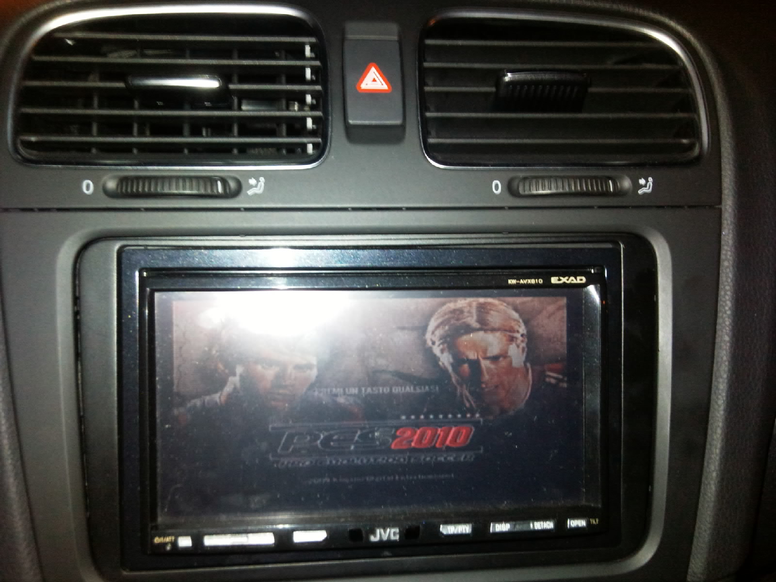 jvc kw-avx810 con ps2 mod + pes 2010
