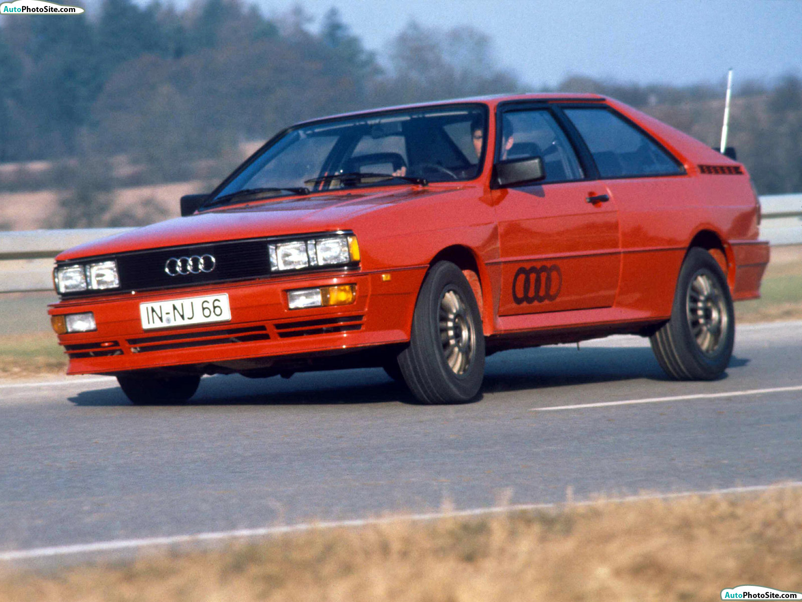 Clicca sull'immagine per ingrandirla. 

Nome:   Audi-quattro-1980-Autophotosite-.jpg 
Visite: 1 
Dimensione: 380.1 KB 
ID: 1241613