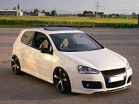 Clicca sull'immagine per ingrandirla. 

Nome:   golf gti tedesca.jpg 
Visite: 192 
Dimensione: 47.4 KB 
ID: 1212652